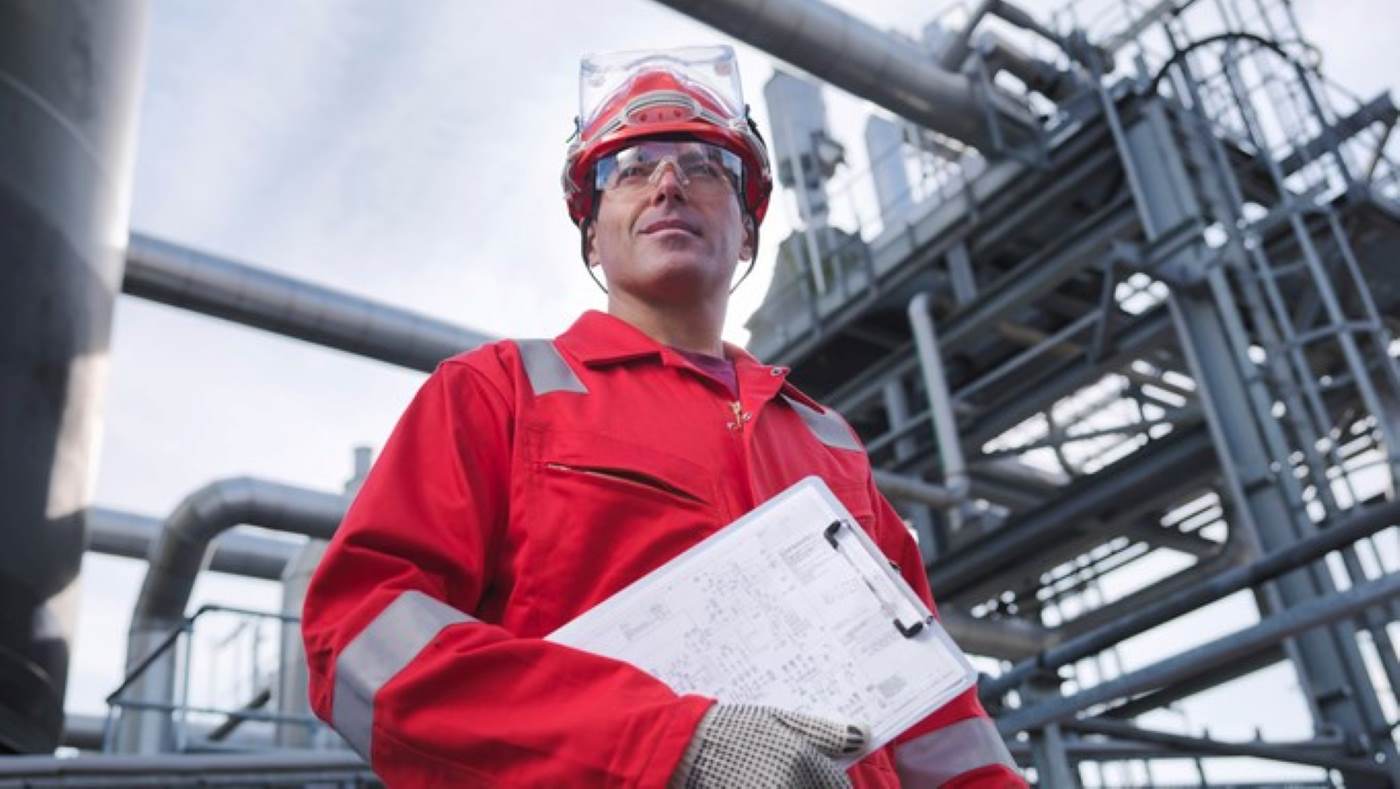 Spirax Sarco engineer working at a oil refinery