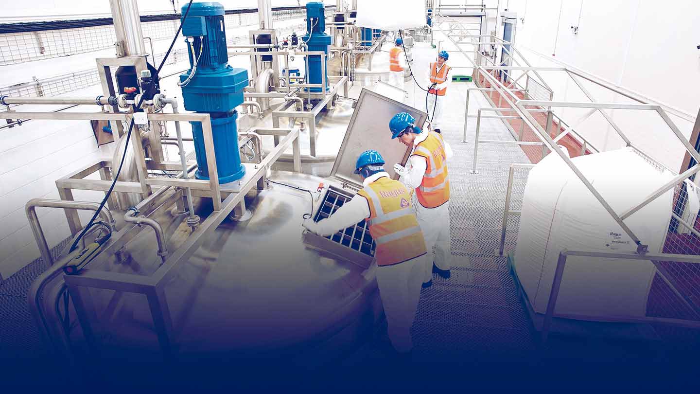 Spirax Sarco engineer working in a sugar refinery 