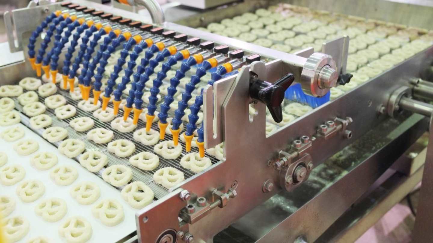 Pretzels on a production line 