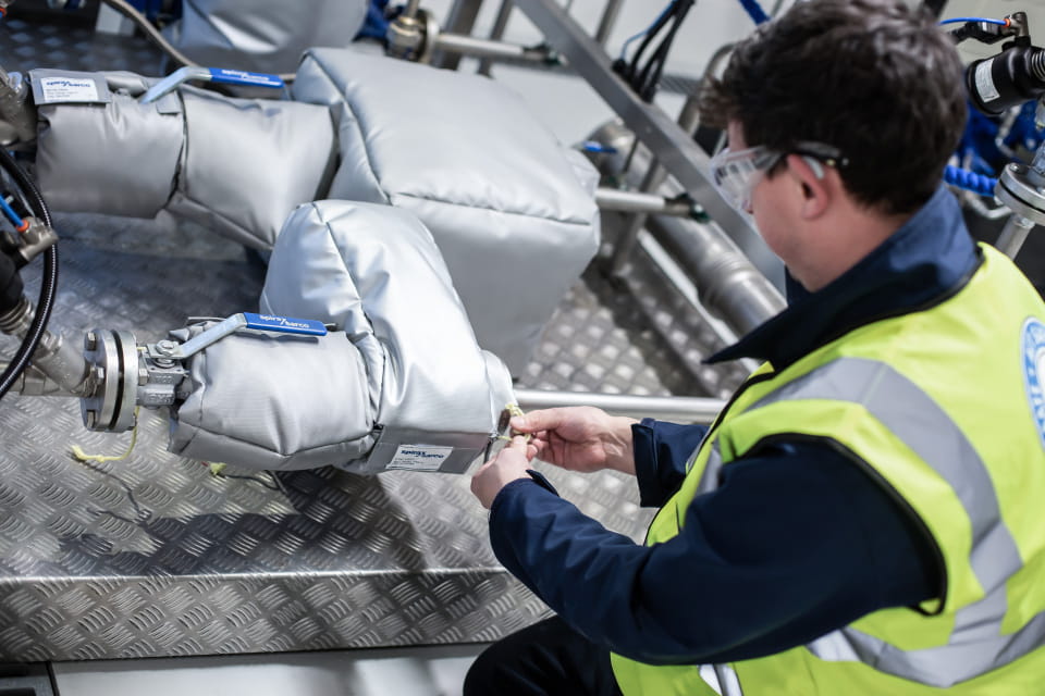 Camisas de aislamiento para vapor en plantas de bebidas